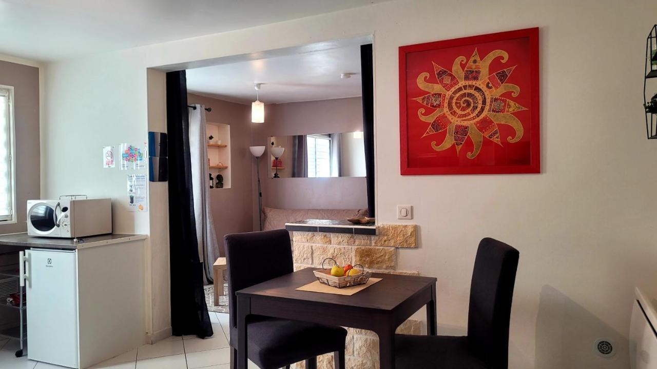 Ravissant Studio Prive 2 Pieces "Le Cosy" Tout Equipe Monchy-Saint-Eloi Exterior photo