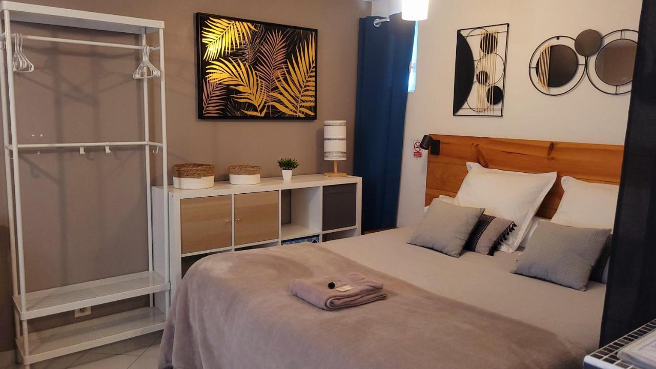 Ravissant Studio Prive 2 Pieces "Le Cosy" Tout Equipe Monchy-Saint-Eloi Exterior photo
