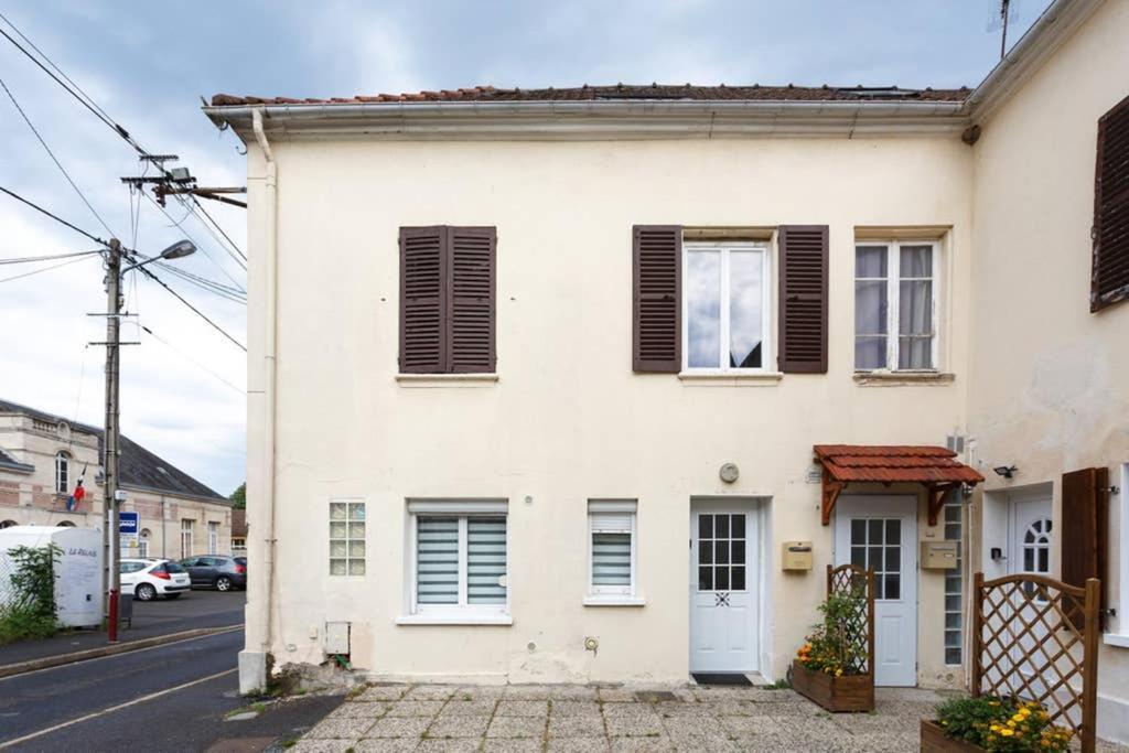 Ravissant Studio Prive 2 Pieces "Le Cosy" Tout Equipe Monchy-Saint-Eloi Exterior photo